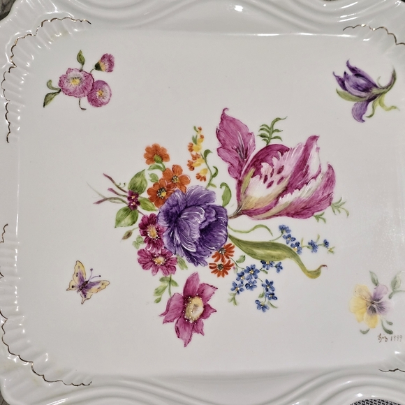 Hand-Painted Floral Porcelain Serving Tray with Handles – Signed Liz 1999 - Picture 4 of 7